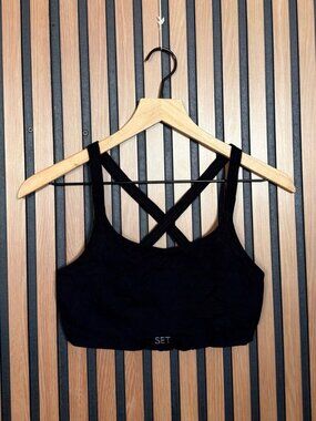 SET Active Sports Bra Medium / Large Womens Black Cross Back